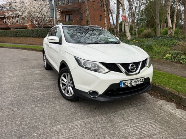 Nissan Qashqai Hatchback, Diesel, 2016, White