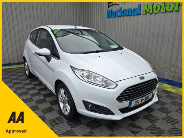Ford Fiesta Hatchback, Petrol, 2016, White