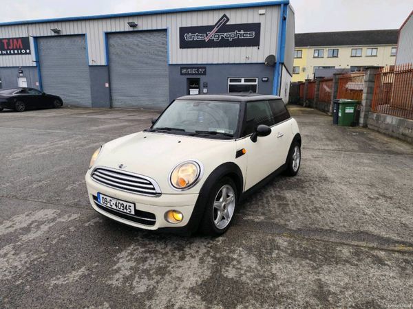 Mini Cooper Hatchback, Diesel, 2009, White