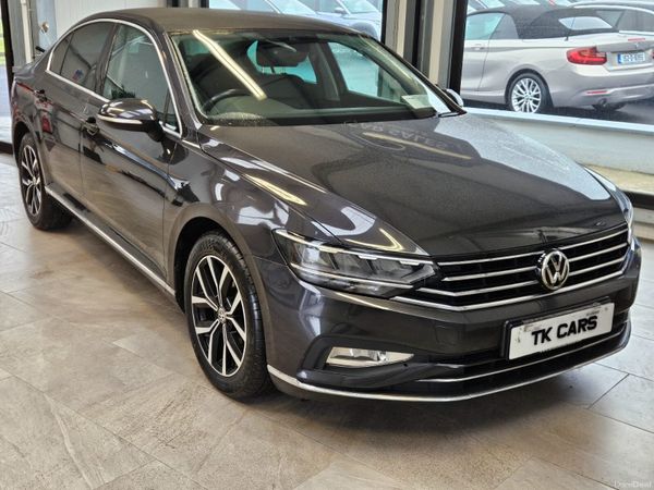 Volkswagen Passat Saloon, Diesel, 2020, Grey