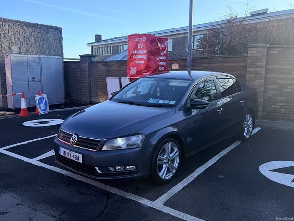 Volkswagen Passat Saloon, Diesel, 2014, Grey
