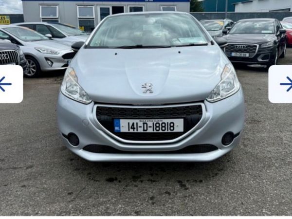 Peugeot 208 Hatchback, Petrol, 2014, Grey