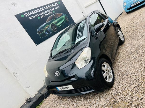 Toyota iQ Hatchback, Petrol, 2011, Black