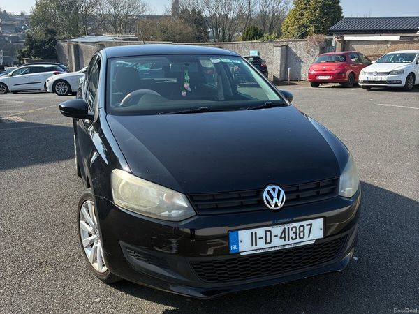 Volkswagen Polo Hatchback, Petrol, 2011, Black