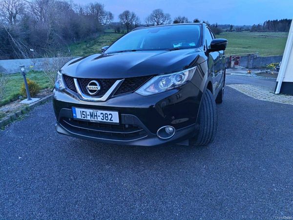 Nissan Qashqai Hatchback, Diesel, 2015, Black