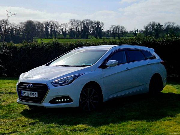 Hyundai i40 Estate/Jeep, Diesel, 2015, White