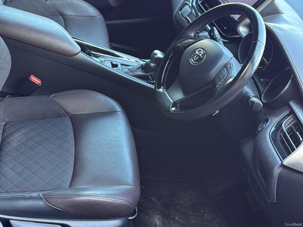 Toyota Yaris Hatchback, Petrol Hybrid, 2020, Other