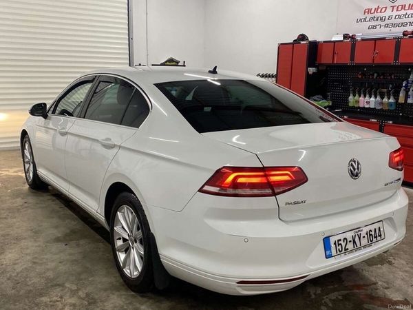 Volkswagen Passat Saloon, Diesel, 2015, White
