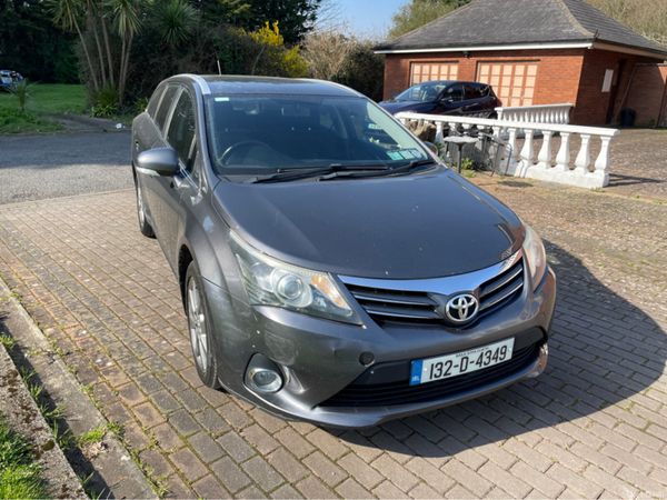 Toyota Avensis Estate, Diesel, 2013, Grey