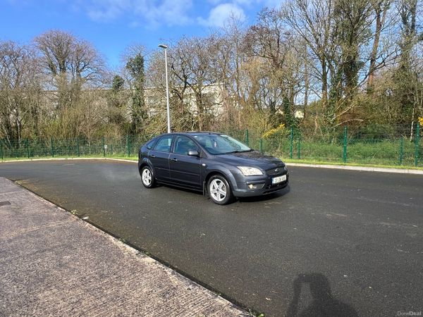 Ford Focus Hatchback, Petrol, 2008, Grey