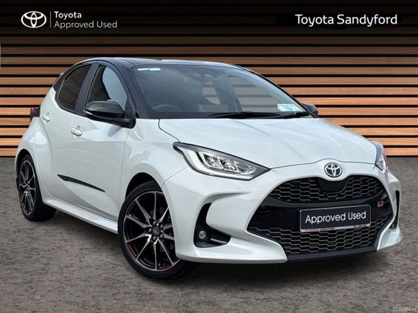 Toyota Yaris Hatchback, Petrol Hybrid, 2023, Grey