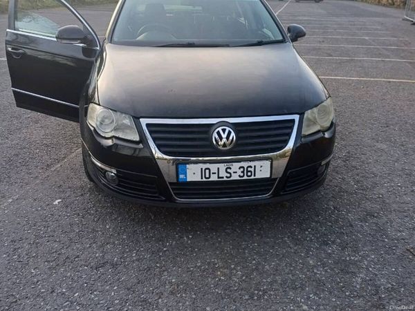Volkswagen Passat Saloon, Diesel, 2010, Black