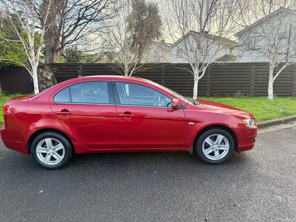 Mitsubishi Lancer Saloon, Petrol, 2009, Red