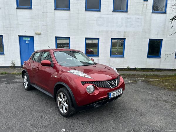 Nissan Juke SUV, Petrol, 2013, Red