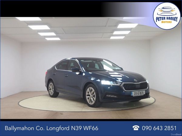 Skoda Octavia Saloon, Petrol, 2021, Blue