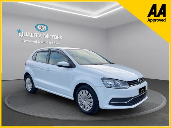 Volkswagen Polo Hatchback, Petrol, 2015, White