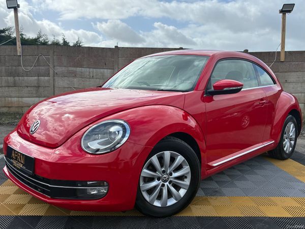 Volkswagen Beetle Hatchback, Petrol, 2013, Red