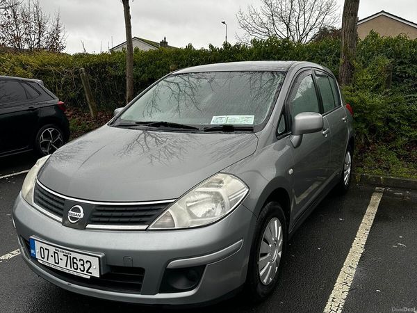 Nissan Tiida Hatchback, Petrol, 2007, Grey