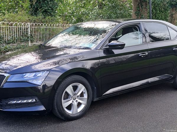 Skoda Superb Saloon, Petrol, 2020, Black