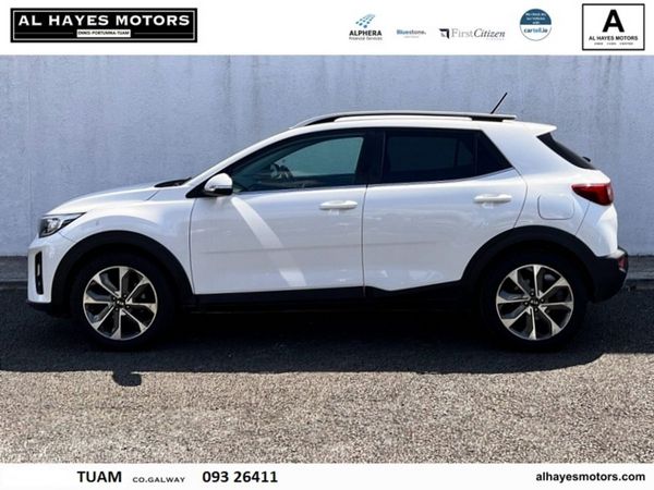 Kia Stonic SUV, Diesel, 2017, White