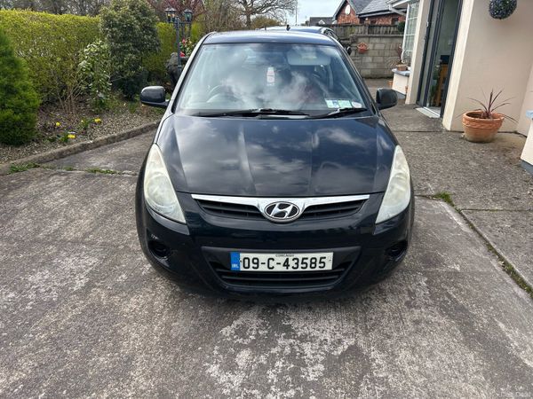Hyundai i20 Hatchback, Diesel, 2009, Black