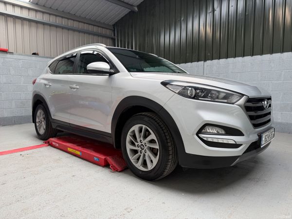 Hyundai Tucson SUV, Diesel, 2016, Silver