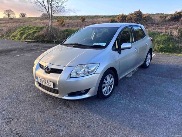 Toyota Auris Hatchback, Petrol, 2009, Silver