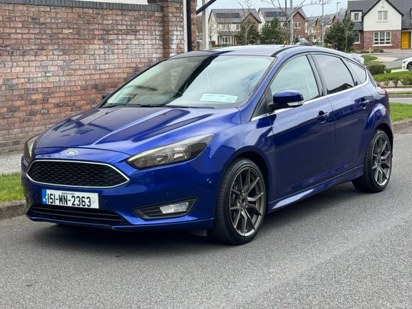 Ford Focus Hatchback, Petrol, 2015, Blue