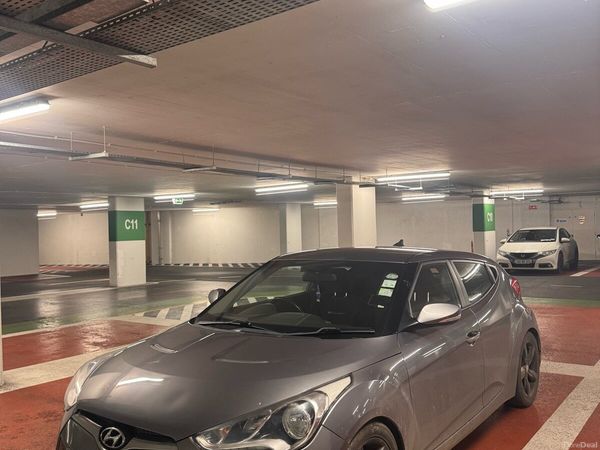 Hyundai Veloster Hatchback, Petrol, 2013, Silver