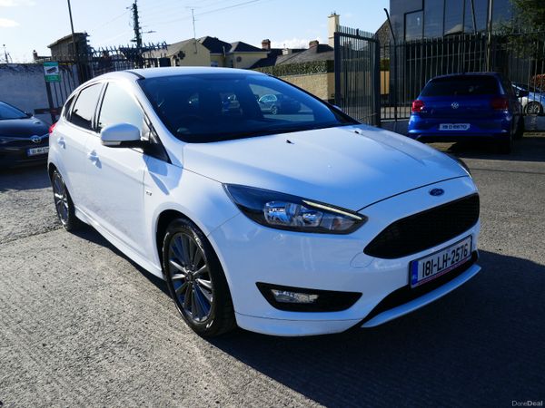 Ford Focus Hatchback, Petrol, 2018, White