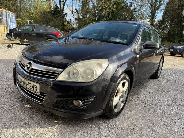 Opel Astra Hatchback, Petrol, 2008, Black