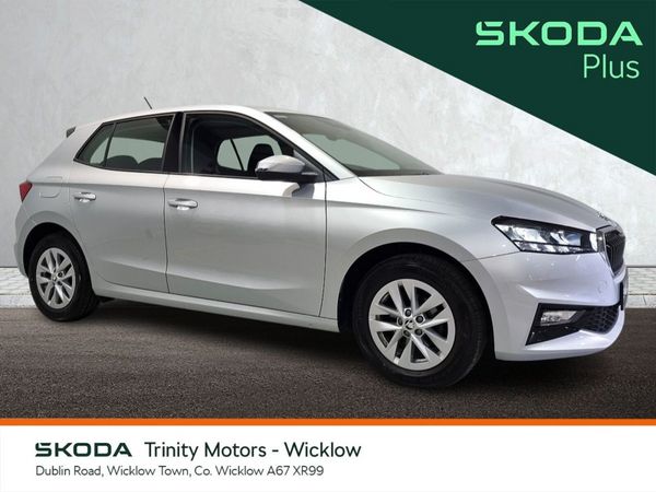 Skoda Fabia Hatchback, Petrol, 2023, Silver