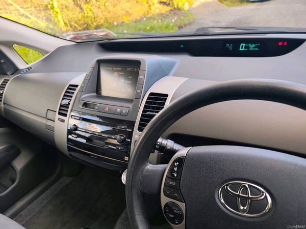 Toyota Prius Hatchback, Petrol Hybrid, 2005, Silver