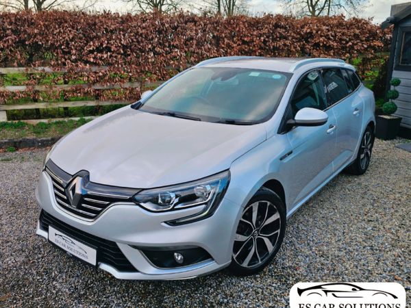 Renault Megane Estate, Petrol, 2020, Grey