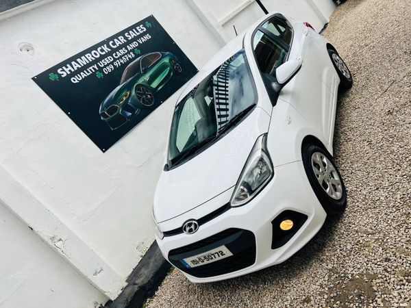 Hyundai i10 Hatchback, Petrol, 2015, White