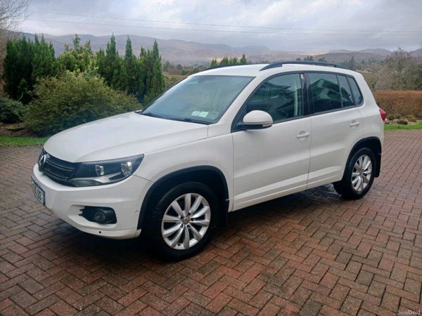 Volkswagen Tiguan SUV, Diesel, 2013, White