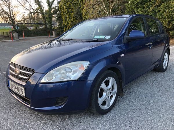 Kia Ceed Hatchback, Diesel, 2009, Blue