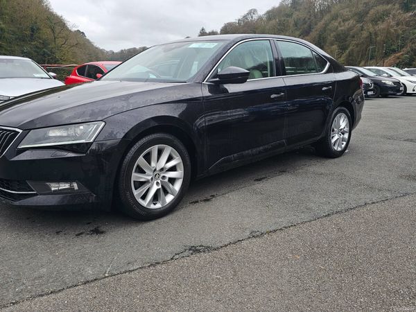 Skoda Superb Saloon, Petrol, 2019, Black