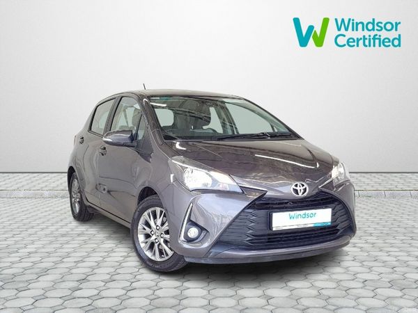 Toyota Yaris Hatchback, Petrol, 2019, Grey