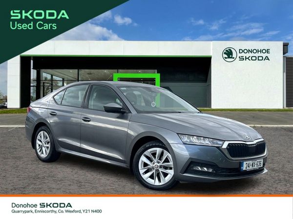Skoda Octavia Saloon, Diesel, 2024, Grey
