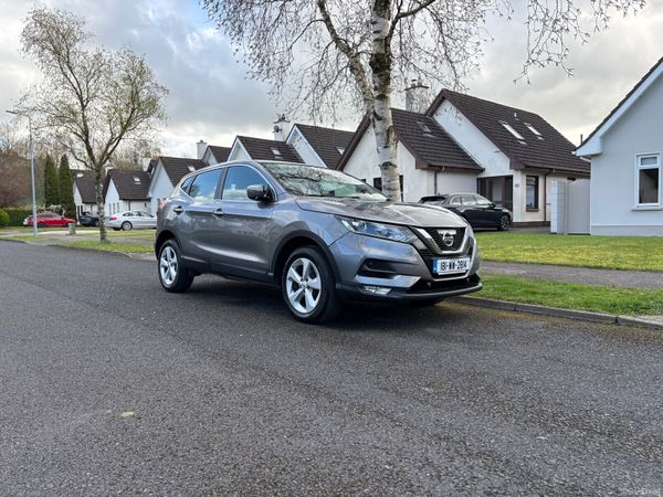 Nissan Qashqai Hatchback, Petrol, 2018, Grey