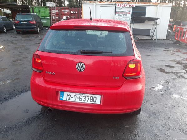 Volkswagen Polo Hatchback, Petrol, 2012, Red