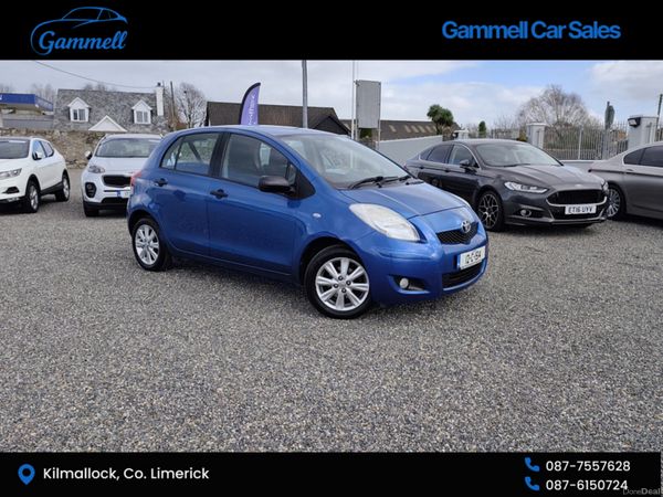 Toyota Yaris Hatchback, Petrol, 2012, Blue