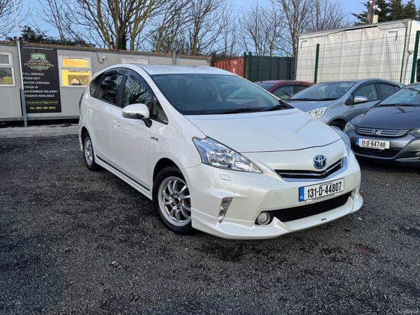 Toyota Prius MPV, Petrol Hybrid, 2013, White