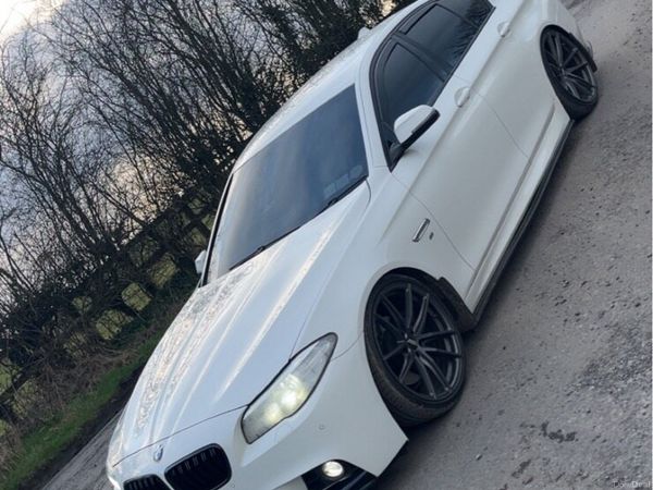 BMW 5-Series Saloon, Diesel, 2014, White