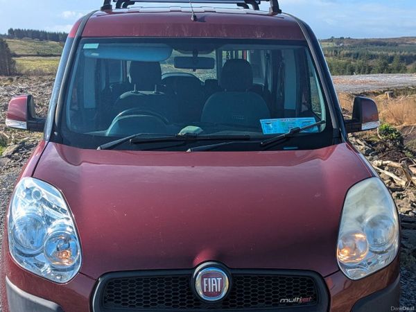 Fiat Doblo MPV, Diesel, 2011, Red