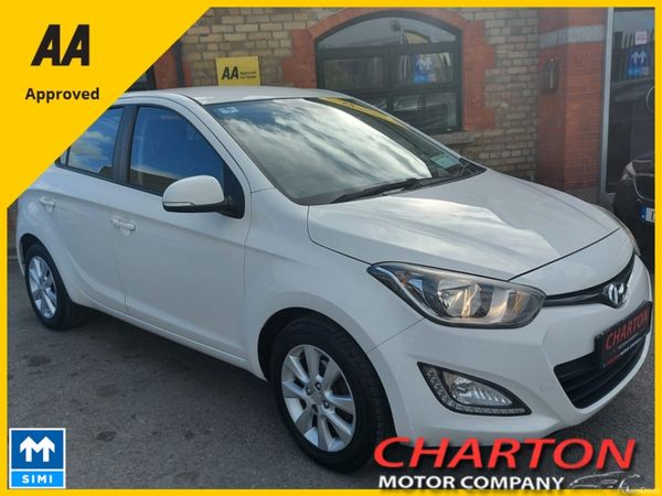 Hyundai i20 Hatchback, Petrol, 2014, White