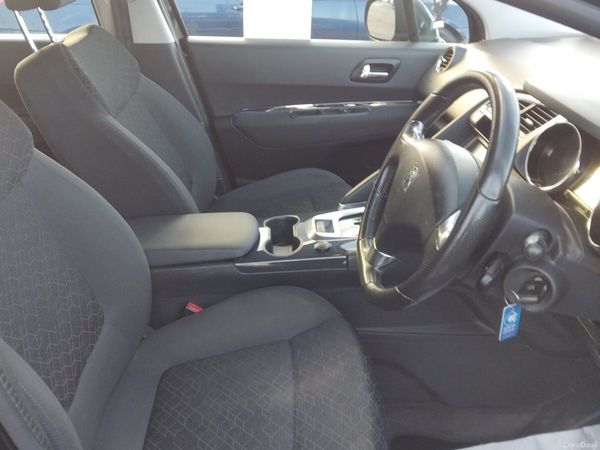 Peugeot 3008 SUV, Diesel, 2015, Black