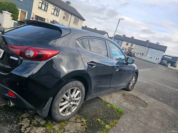 Mazda Mazda3 Hatchback, Diesel, 2017, Black