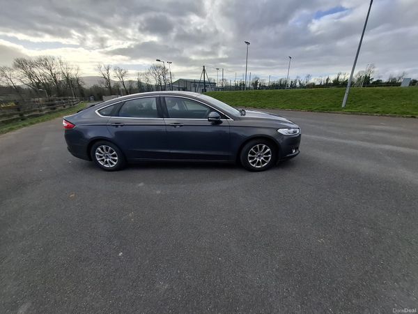 Ford Mondeo Hatchback, Diesel, 2015, Grey